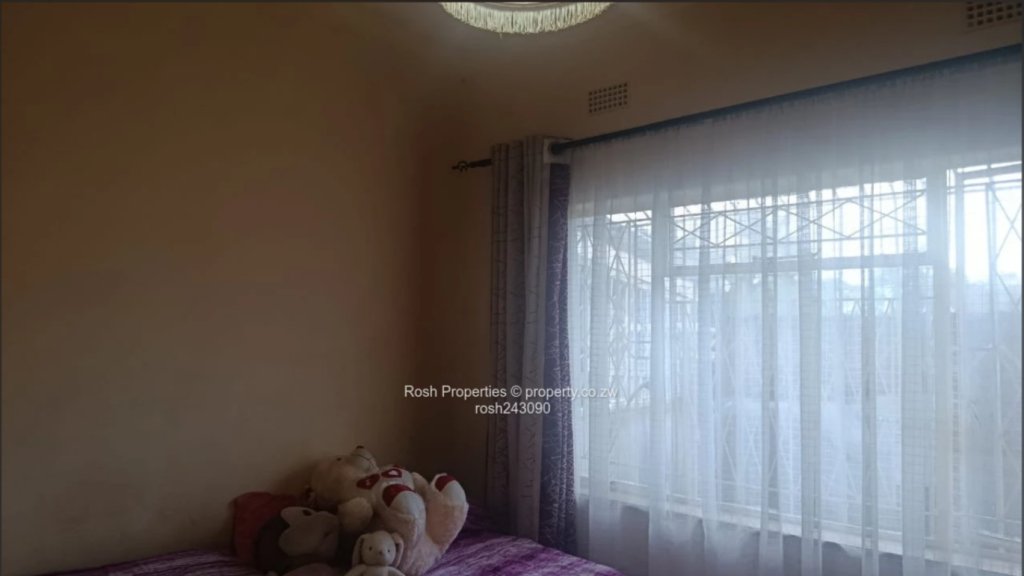 2-Bedroom Garden Flat in Avondale